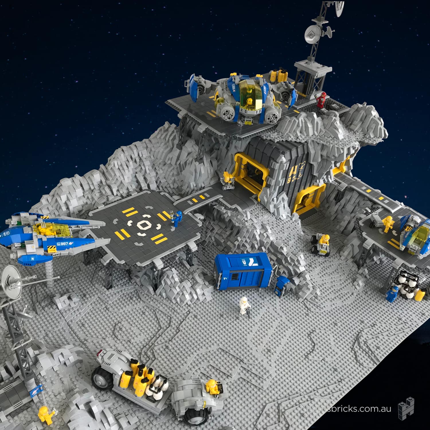 Lego classic space discount base